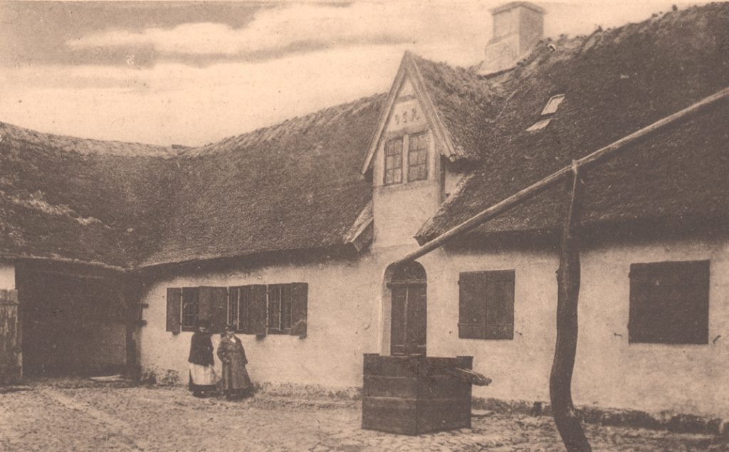 Gården omkring 1930